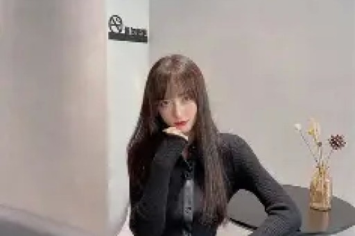 内娱清纯女星偷闯日本拍艳情片被网友当场撞破