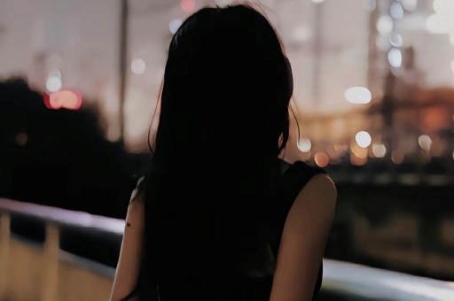 知名女演员被曝隐婚两年信奉“不婚主义”遭质疑男方身份被扒