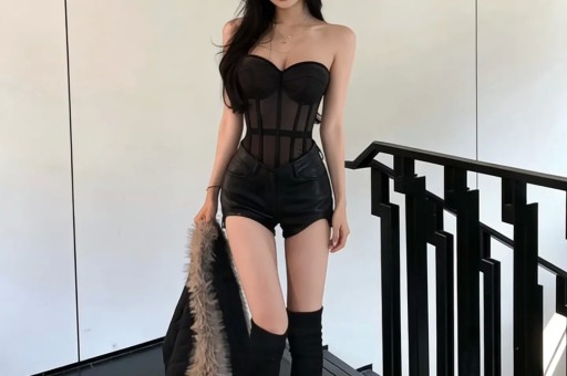 杨洋吃瓜引爆网络！明星私生活背后的吃瓜文化现象