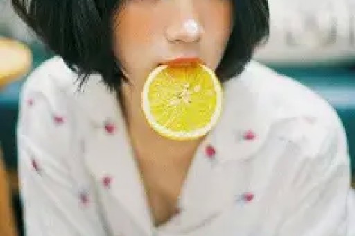 大批明星集体翻车董宇辉遭遇网友：这一次狼真的来了