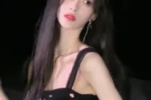 知名女网红翻车每天收入几万礼物却被曝光是AI生成的人物